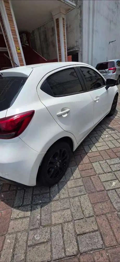 Mazda 2 2015 Bensin
