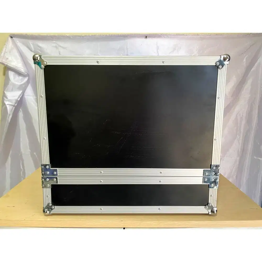 Hardcase Rack 6U Wireless Mic + Laci Simpan Mic Custom Ready