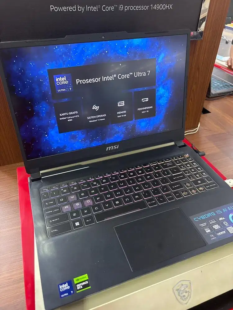 Laptop MSI 9S7-15K