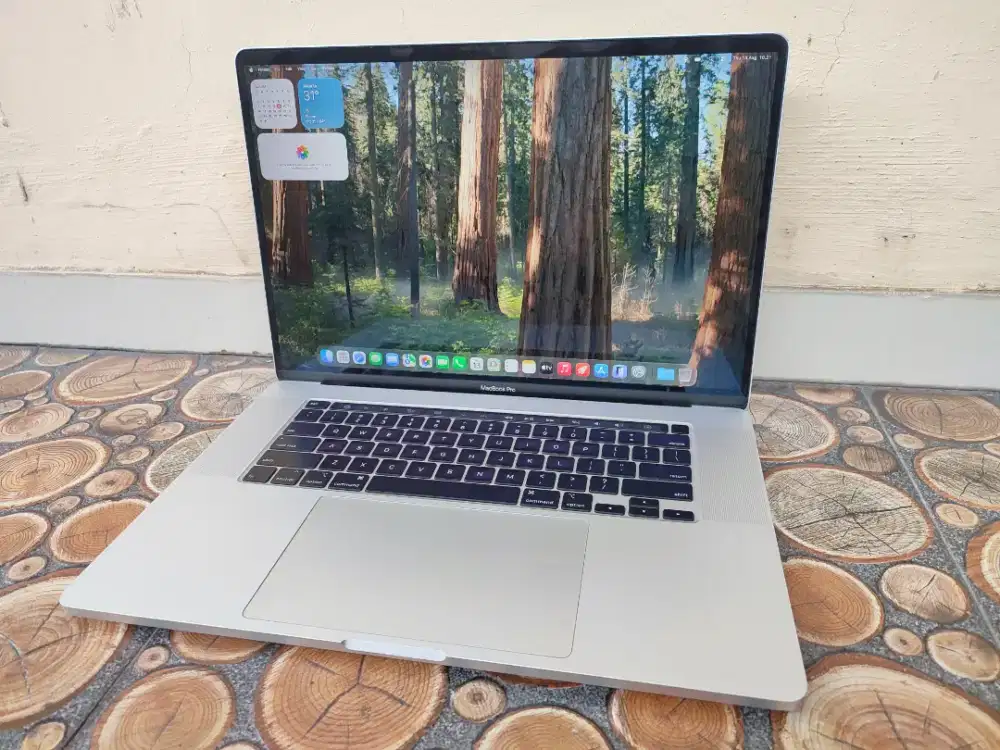 Macbook pro 16inchi i7 2019 (2021) ram 32gb ssd 512gb dualVGA siappake