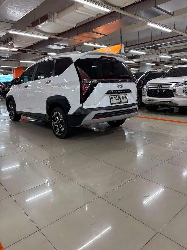 Hyundai Stargazer X Prime Captain seat 2023