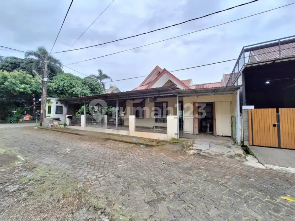 Rumah Posisi Hook, Luas 210 Meter² Dalam Perumahan Kemang Swatama, Depok