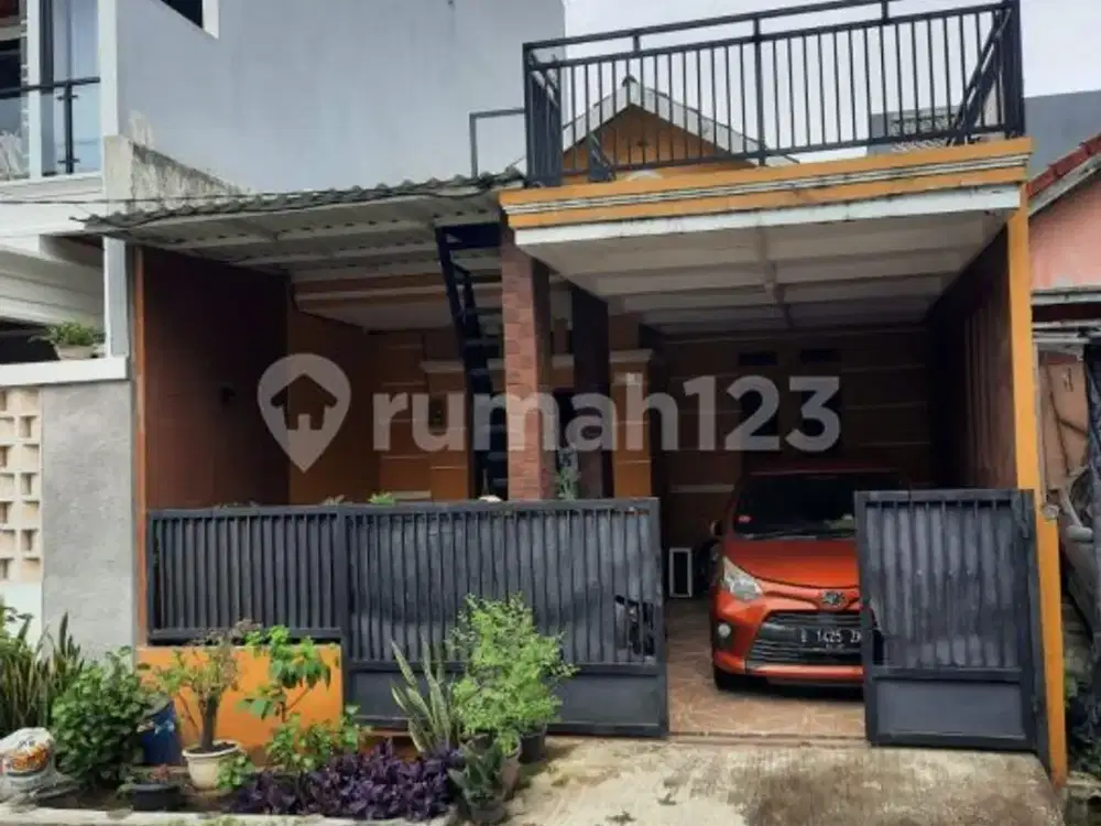 Rumah Nyaman Dalam Komplek Villa Mutiara Dekat Pintu Tol  Krukut, Lt. 90 M,turun Harga 1.375 Milyar