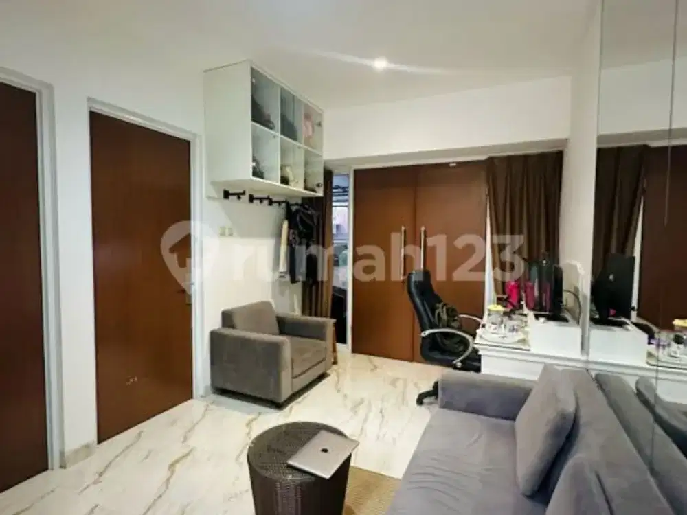 Rumah Dalam Komplek Nempel Jak Sel Dekat MRT Lebak Bulus