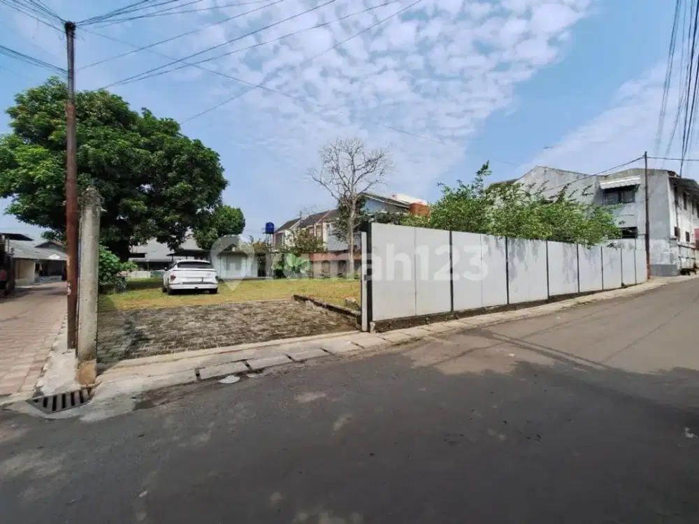 Tanah Kosong & Luas Di Lokasi Bagus Di Cinere, Turun Harga