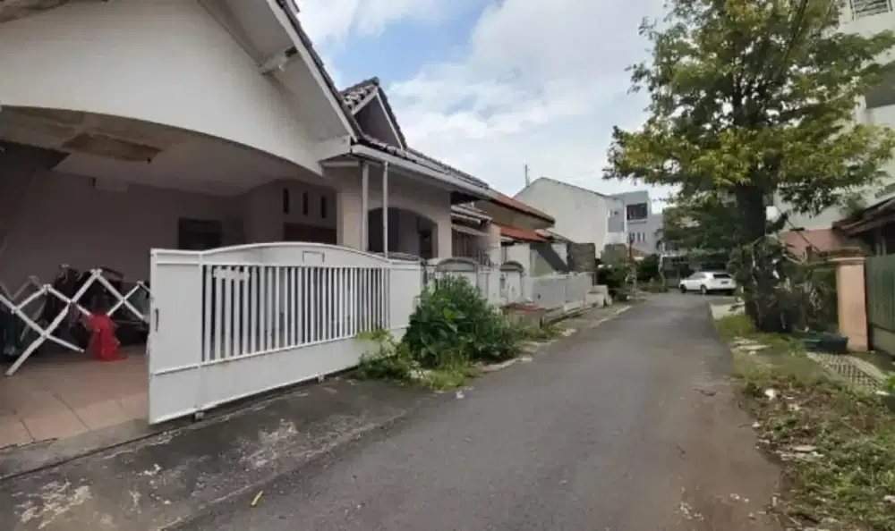 Rumah dijual cpt dekat polda jateng erlangga simpanglima ccok utk kos