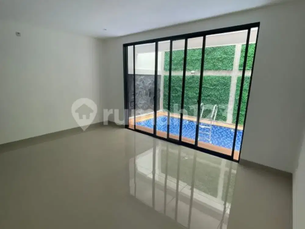 Rumah Baru, Ada Pool, Dalam Komplek di Jalan Mertilang, Bintaro, Sektor 9