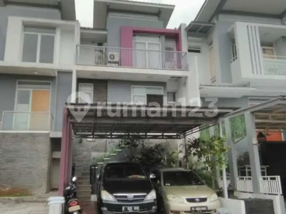 Rumah Modern Minimalis di Modern Hill