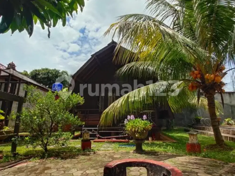 Tanah Ada Bungalow, Mini Bar, Pool, Luas 600 M, Di Jagakarsa