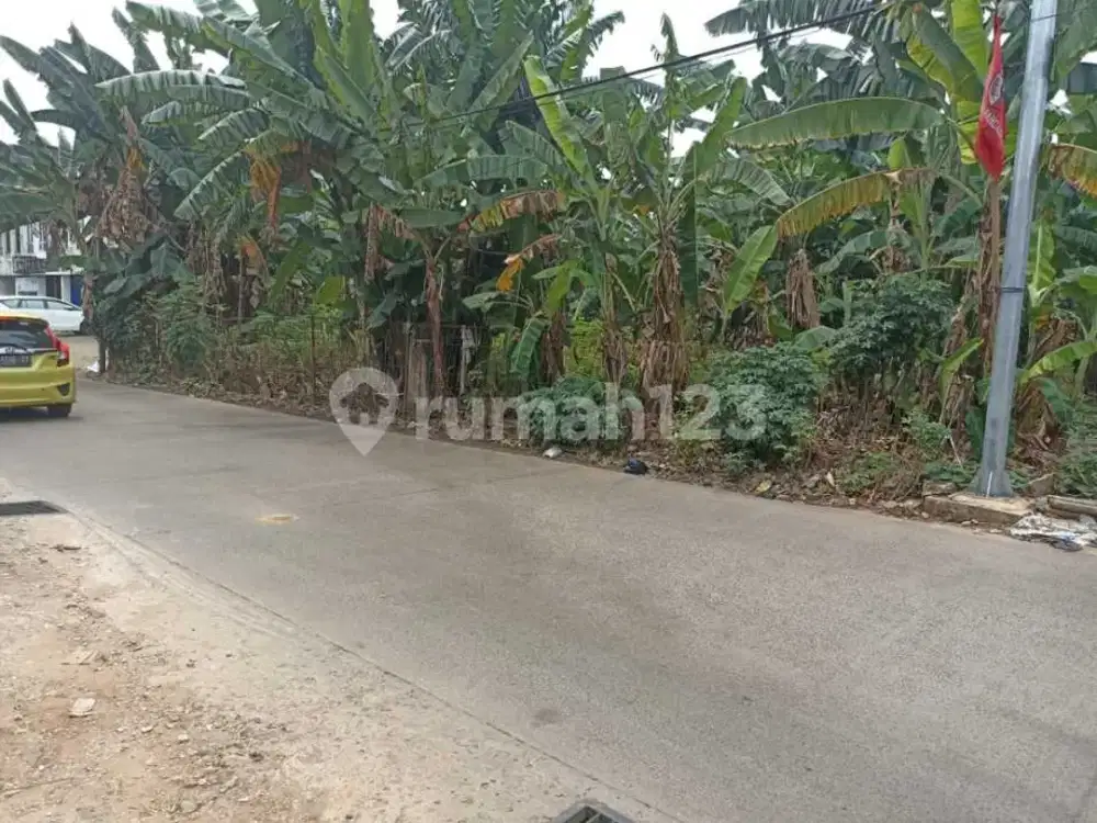 Lahan Kosong Bertekstur Padat Luas 1.830 Meter, Akses Tol Krukut, bisa Diperuntukkan Sebagai Bengkel, Lapangan Padel