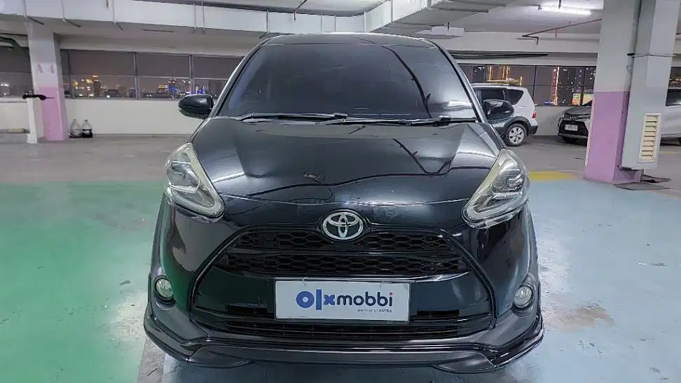 TDP 7, JT Toyota Sienta 1.5 Q Bensin-AT Hitam 2016