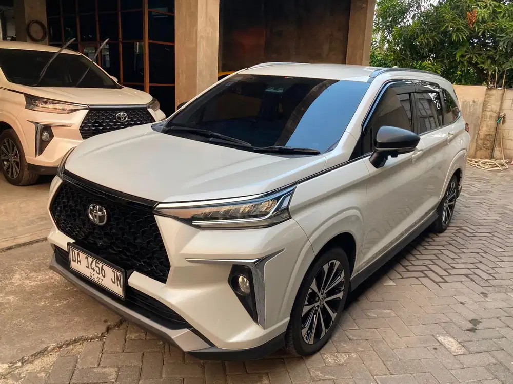 VELOZ Q TSS 2021 AT PUTIH