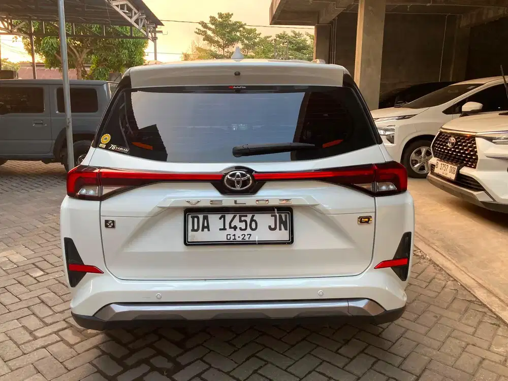 VELOZ Q TSS 2021 AT PUTIH