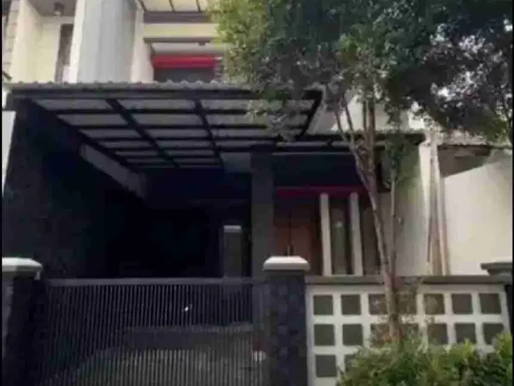 RUMAH MINIMALIS MODERN DI TAMAN BUARAN INDAH 1