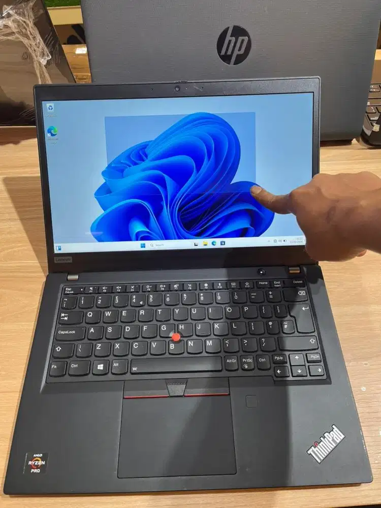 Laptop Lenovo X395 AmdRyzen 5pro 3500u Ram 16GB SSD 256GB Touchscreen