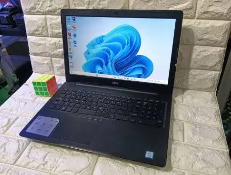 DEL 3578/3580 CORE I5 8/256 LAYAR 15 INCH *RT