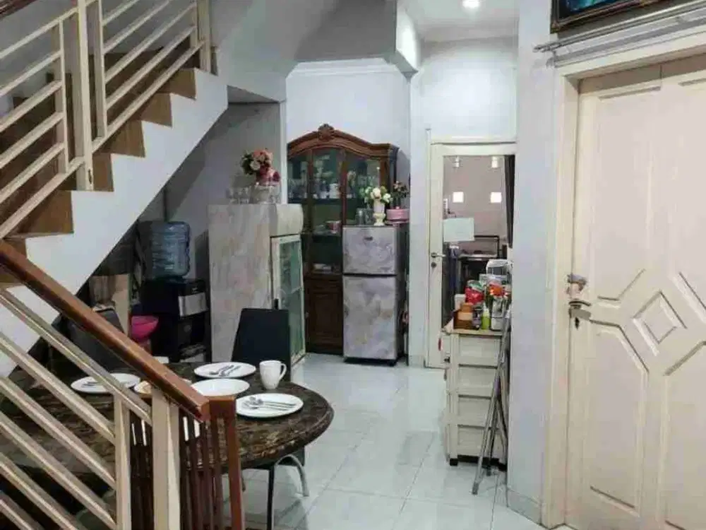 dijual cepat rumah bagus dan kokoh dipondok kelapa jak tim
