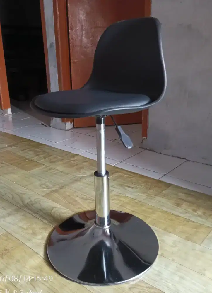 kursi kantor salon kafe