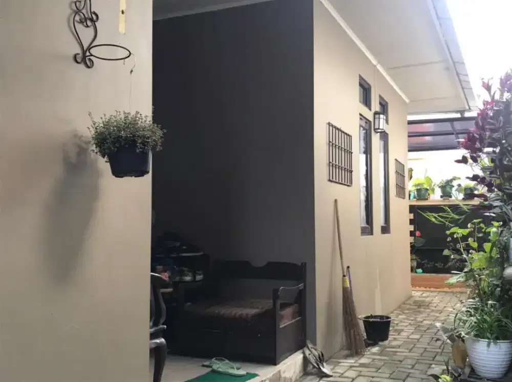 Di jual murah rumah siap huni di Cipanas lokasi strategis harga 350 jt