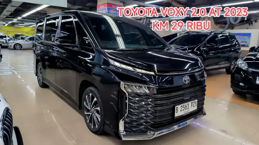 Km 29 ribu TOYOTA VOXY 2.0 AT TSS 2023 KONDISI ISTIMEWA