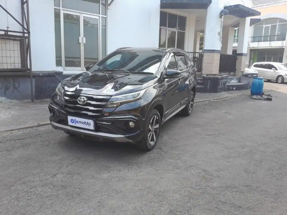 Like New - Toyota Rush 1.5 GR Sport Bensin AT 2025 Hitam