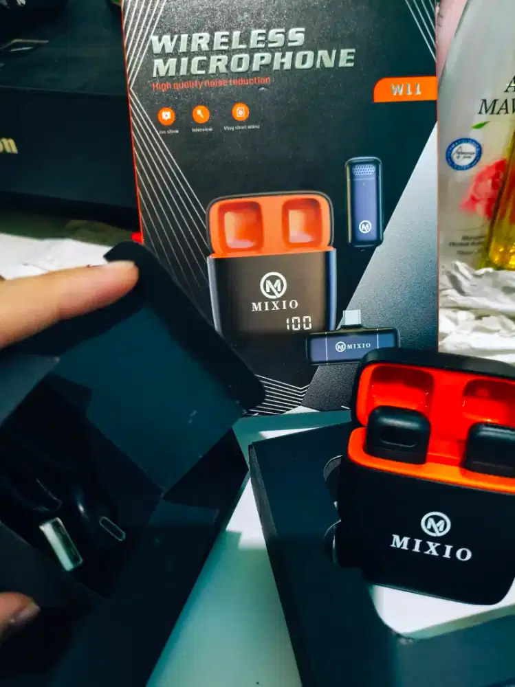 Mic wireless dari Mixio varian iPhone/lightning