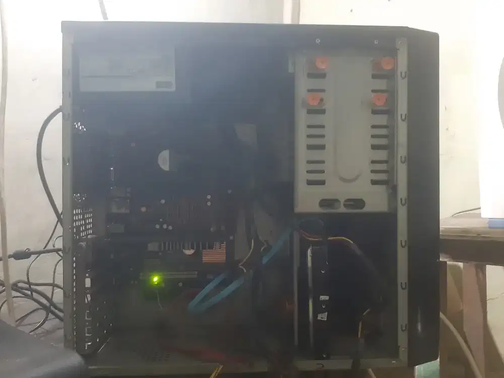 Komputer core2 quad hdd 500gb