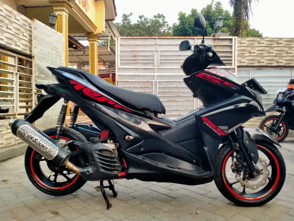 Yamaha Aerox lengkap motor sehat walafiat keterangan detail dibawah