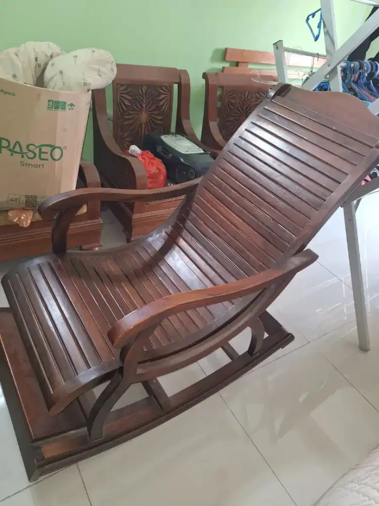 Jual kursi goyang jati asli masih kokoh 99%