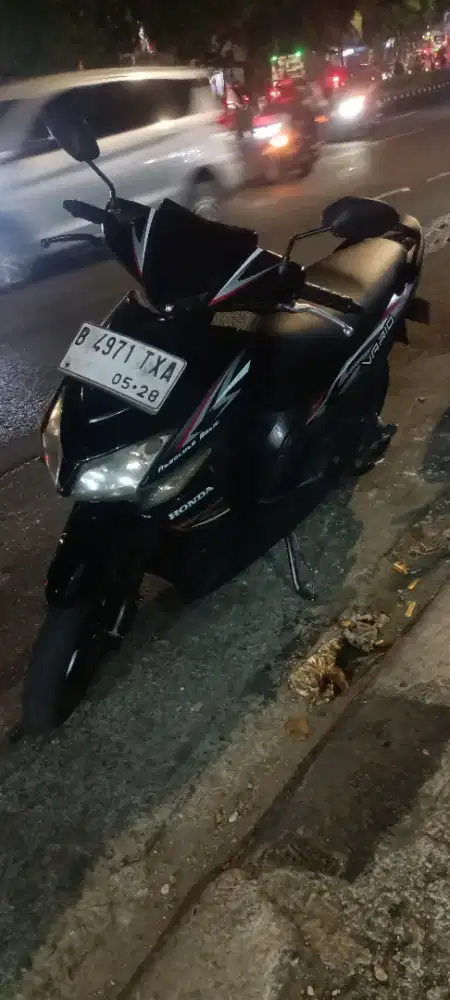 HONDA VARIO 110 TAHUN 2013 BODY MESIN OKE 99% SIAP PAKAI