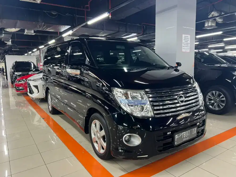 Nissan Elgrand 2.5 HWS 2007