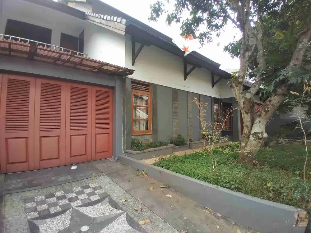 DISEWAKAN DAN DIJUAL RUMAH CIGADUNG JALAN BIOLOGI NO 18