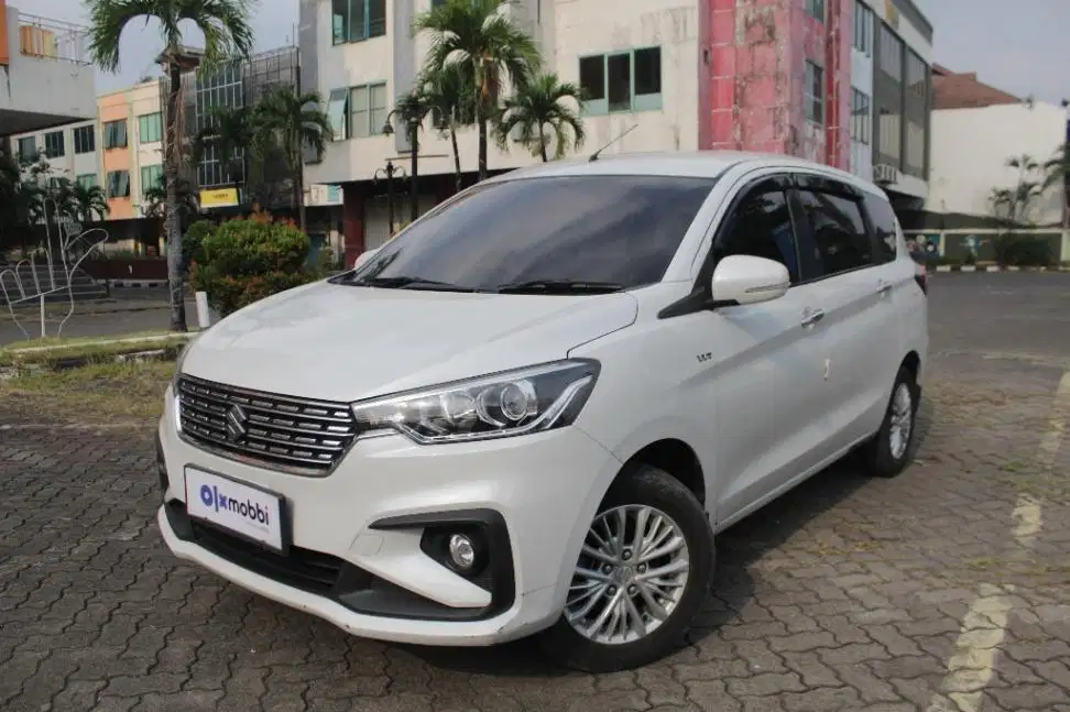 KM Rendah - Suzuki Ertiga 1.5 GX Bensin-AT 2018