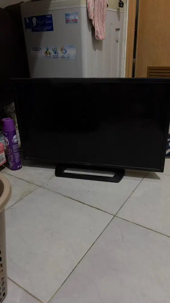 Dijual Sharp LED TV 32 Inch LC-32LE265I – Normal & Siap Pakai
