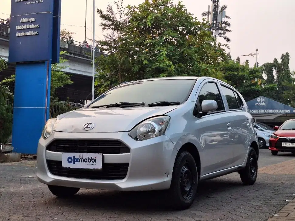 KM Rendah - Daihatsu Ayla 1.0 M Bensin-MT 2013