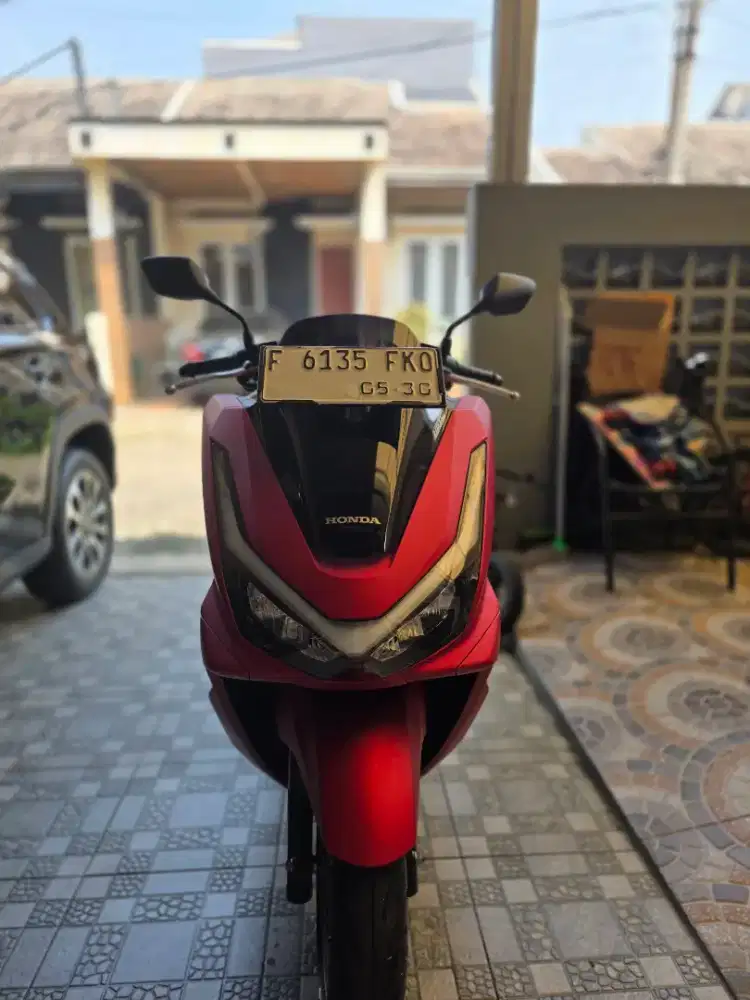 MOTOR HONDA PCX ABS 160cc Merah Texture