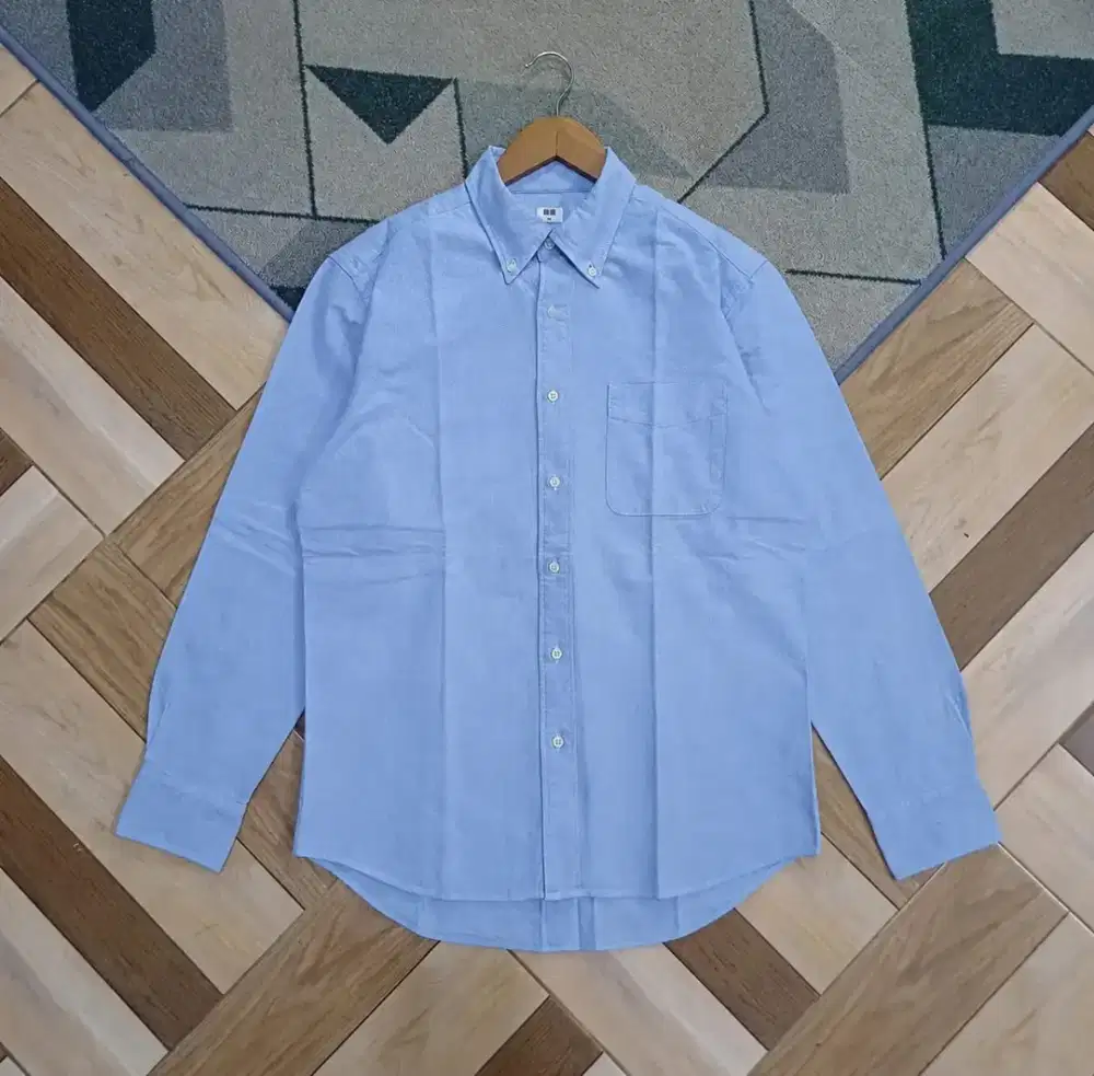 Uniqlo Kemeja lengan panjang