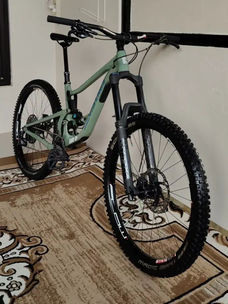 SANTA CRUZ BRONSON MANTABB