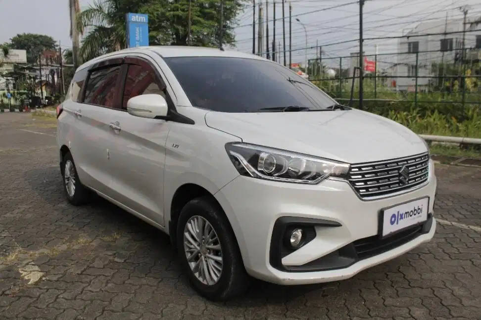 KM Rendah - Suzuki Ertiga 1.5 GX Bensin-AT 2018