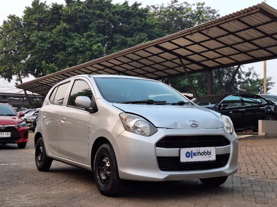 KM Rendah - Daihatsu Ayla 1.0 M Bensin-MT 2013