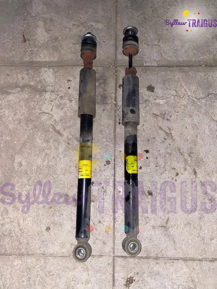 [BEKAS] Absorber Assy, Rear Shock,  Kiri dan Kanan New Ertiga 2018 Ori