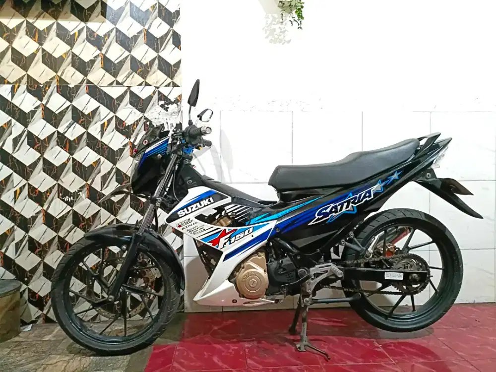 Satria fu tahun 2014/tt boleh gan cash lebih bagus