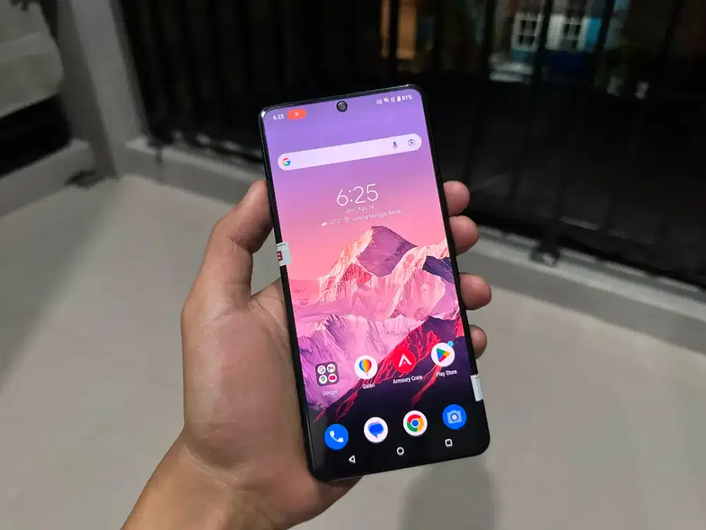 ROG Phone 9 FE Resmi