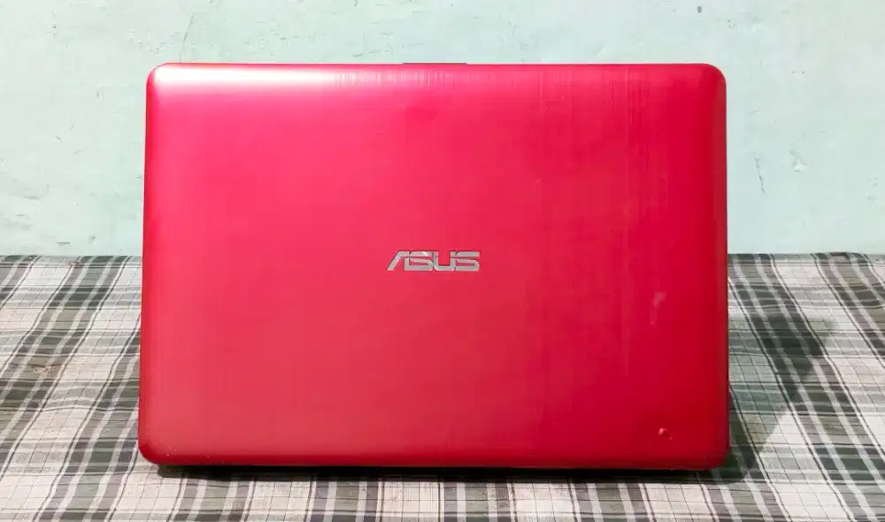 Asus vivobook x441b AMD A6 gen9 ram8 hdd500 batre awet siap pakai