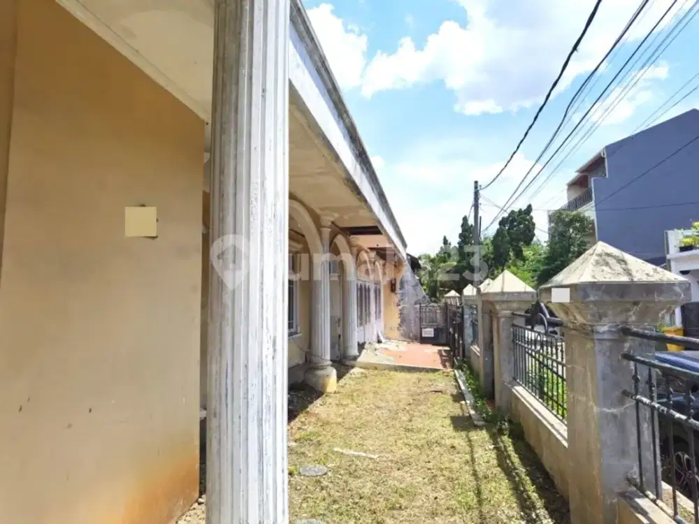 Rumah Luas Dalam Komplek Bagus Di Cinere