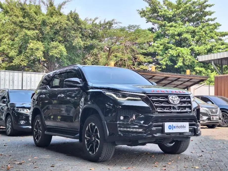 Toyota Fortuner 2.8 4x2 GR Sport DSL Solar-AT 2022
