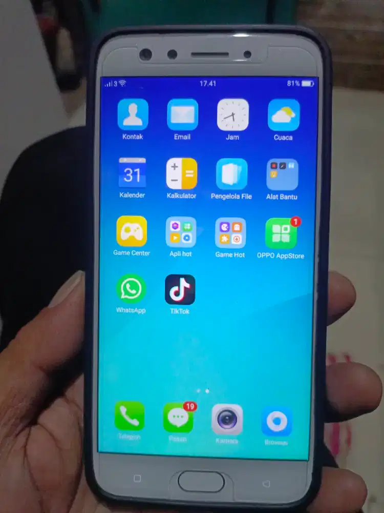 Oppo f 3  ram  4 ori