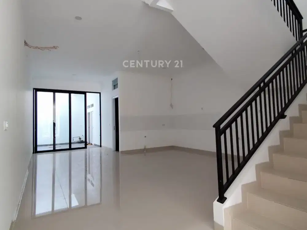 Rumah Tinggal Bangunan Baru Lokasi Strategis Di Pulomas S8116