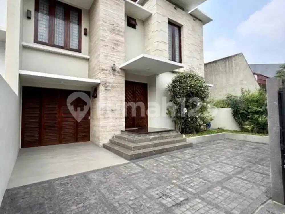 Best Deal Cilandak! Rumah Luas Private Pool Harga 6,5 Miliar