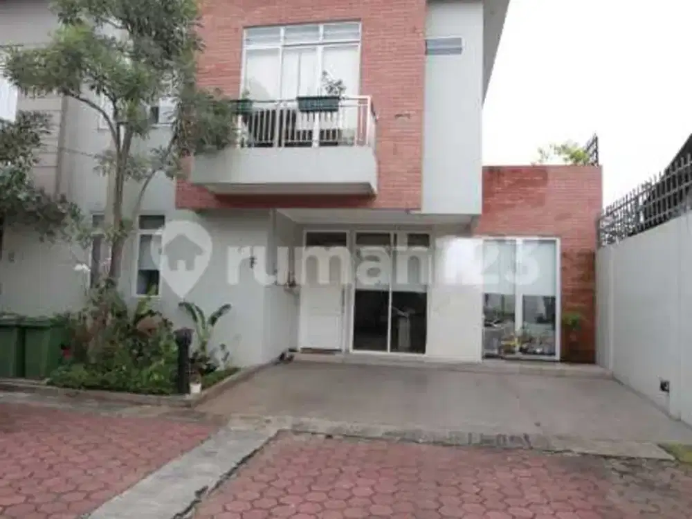 Rumah Minimalis 4 Kamar Tidur Dalam Komplek Nyaman Dan Strategis di Lebak Bulus